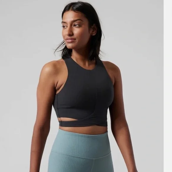 NWT Athleta Black Cut Out Conscious Crop - Picture 1 of 8